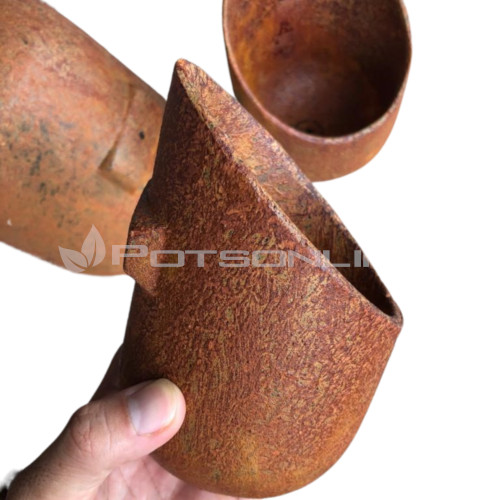 Potsonline - Lightweight Metal Effect - Aged Rust Succulent Wall Pot
